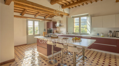 vendesi-rustico-casale-in-umbria-perugia-pani