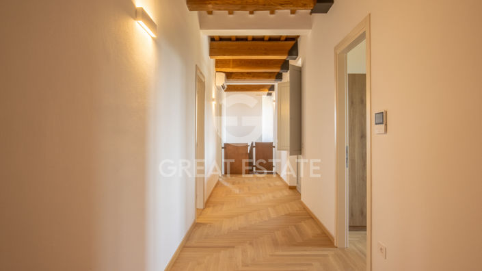 Image No.17-4 Bed Country House for sale