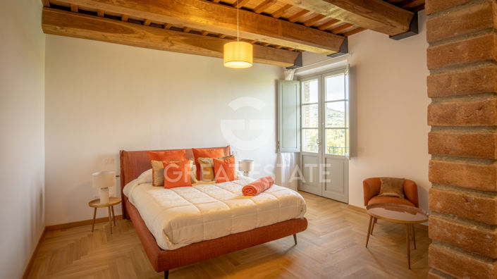 Image No.20-4 Bed Country House for sale