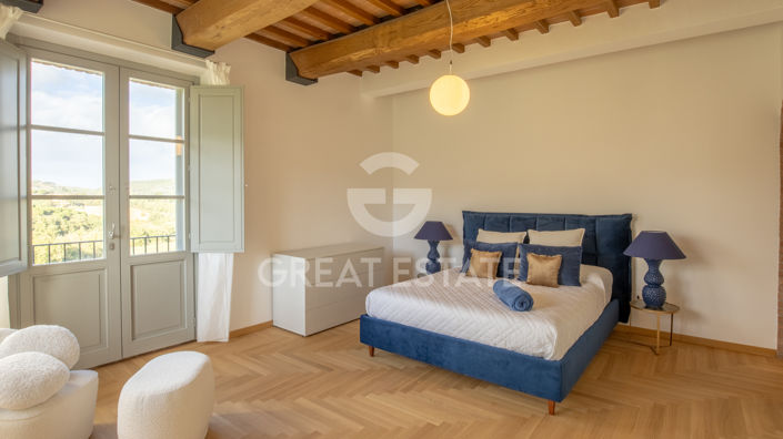 Image No.25-4 Bed Country House for sale