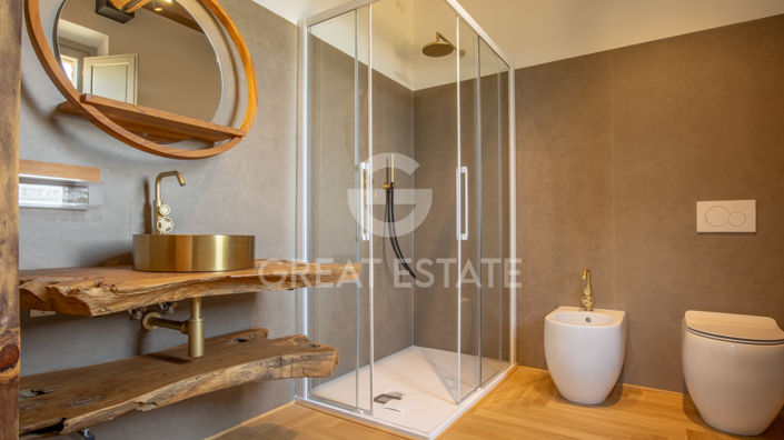 Image No.27-4 Bed Country House for sale