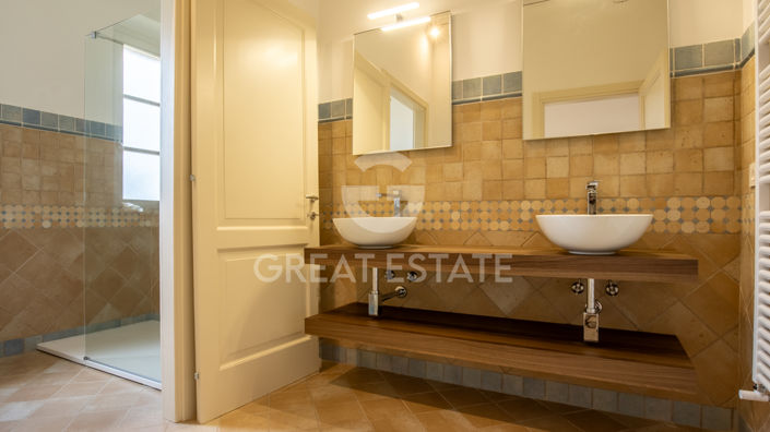 Image No.33-4 Bed Country House for sale