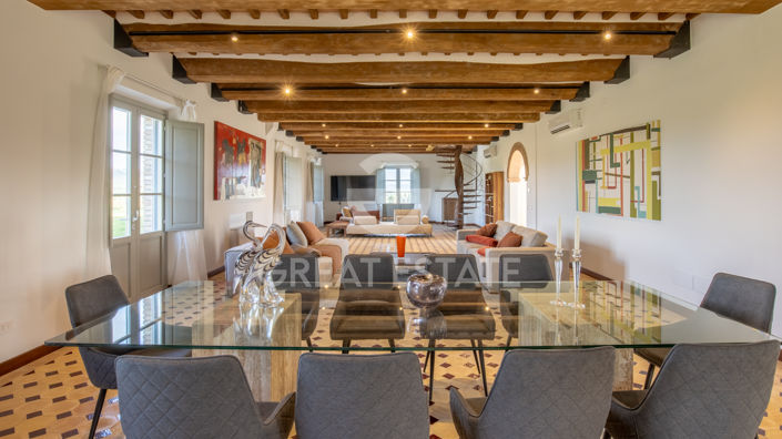 Image No.5-4 Bed Country House for sale