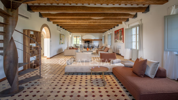 Image No.8-4 Bed Country House for sale