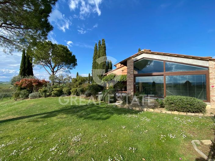 Image No.17-17 Bed Country House for sale