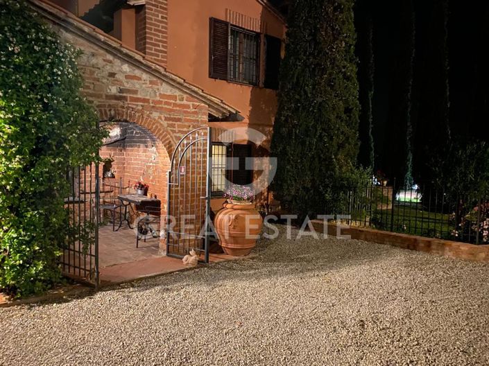 Image No.20-17 Bed Country House for sale