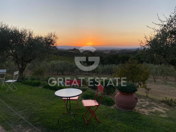 Image No.32-17 Bed Country House for sale