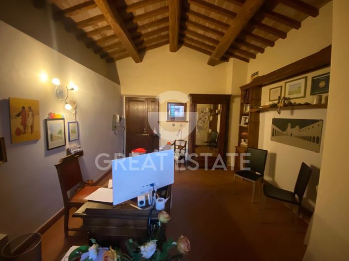 Image No.37-17 Bed Country House for sale