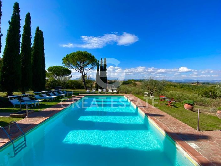 Image No.44-17 Bed Country House for sale