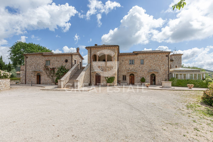 Image No.11-12 Bed Villa for sale