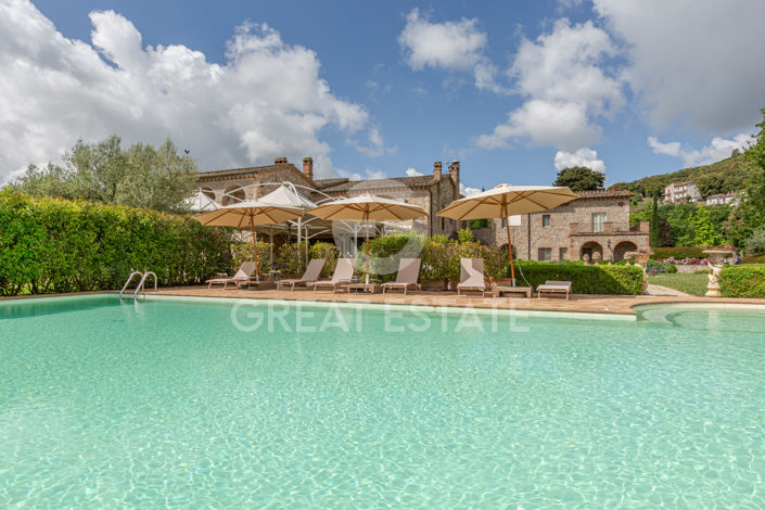 Image No.17-12 Bed Villa for sale