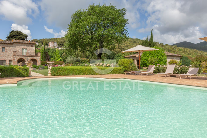 Image No.20-12 Bed Villa for sale