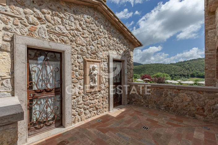 Image No.23-12 Bed Villa for sale