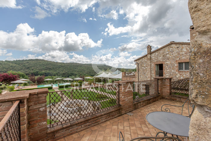 Image No.26-12 Bed Villa for sale