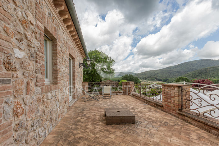 Image No.27-12 Bed Villa for sale