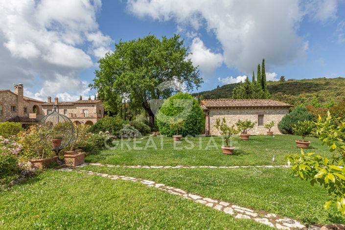 Image No.36-12 Bed Villa for sale