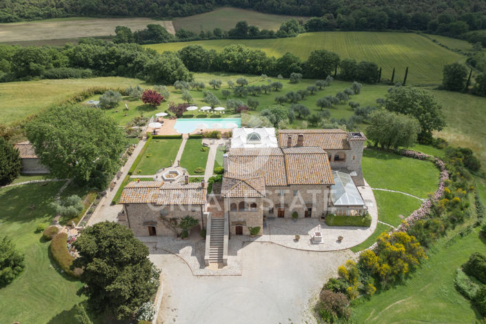 Image No.41-12 Bed Villa for sale