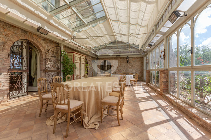 Image No.48-12 Bed Villa for sale