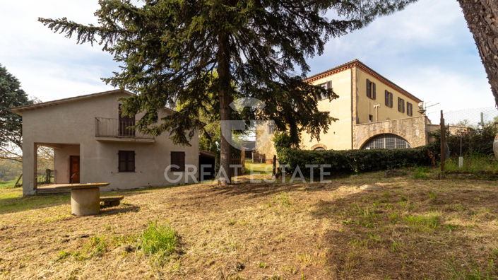 Image No.11-9 Bed Country House for sale