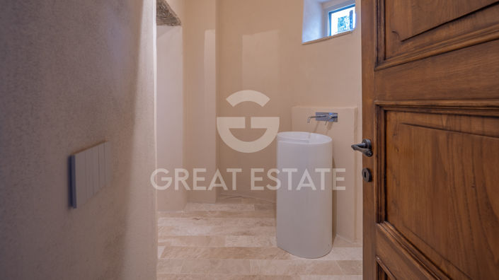 Image No.27-5 Bed Villa for sale