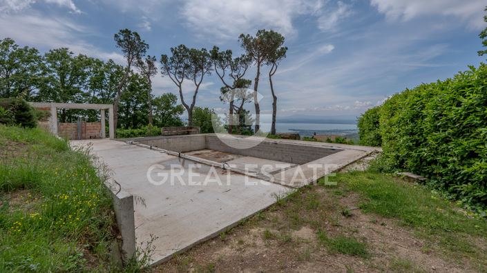 Image No.56-5 Bed Villa for sale