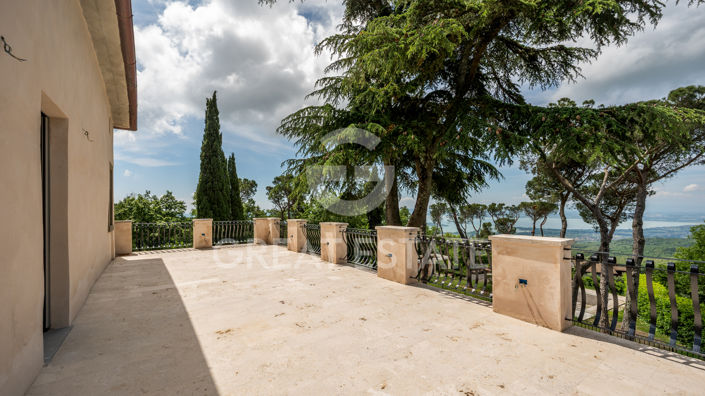 Image No.8-5 Bed Villa for sale