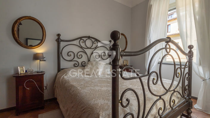 Image No.21-3 Bed Property for sale