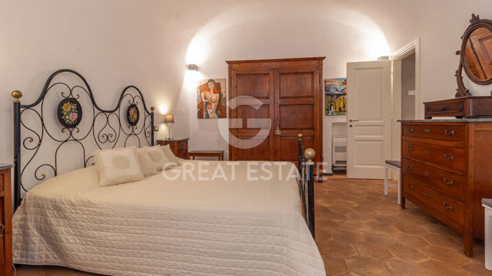 Image No.23-3 Bed Property for sale