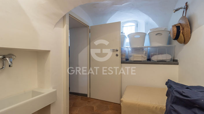 Image No.33-3 Bed Property for sale