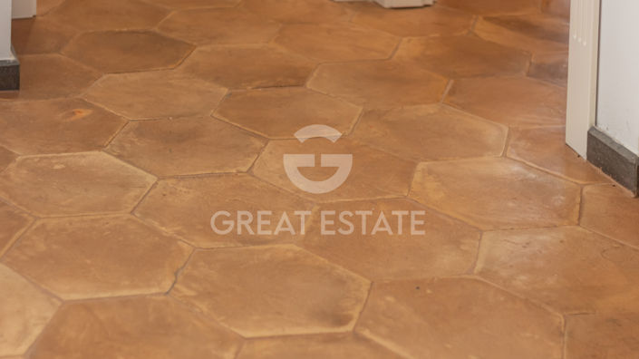 Image No.34-3 Bed Property for sale