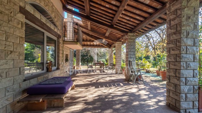 Image No.11-5 Bed Country House for sale