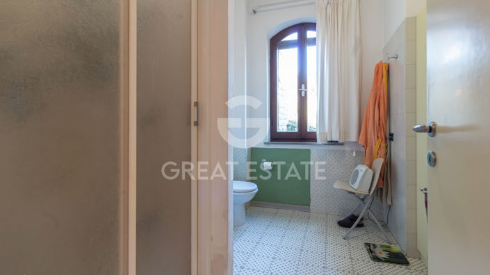 Image No.19-5 Bed Country House for sale