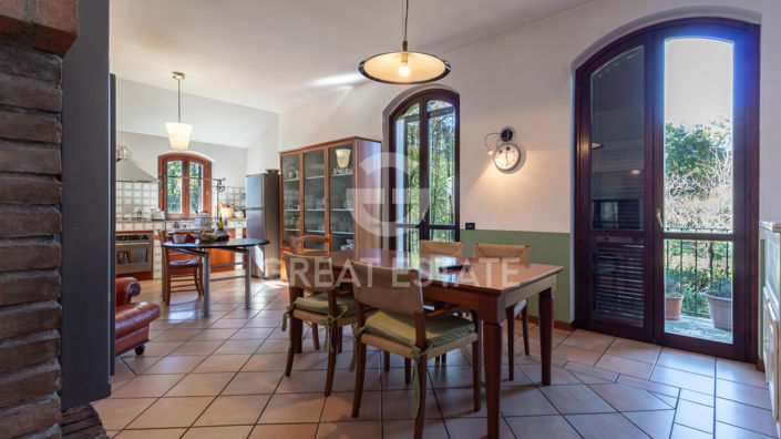 Image No.25-5 Bed Country House for sale