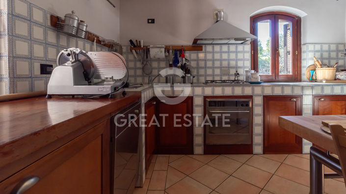 Image No.27-5 Bed Country House for sale