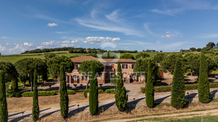 Image No.12-8 Bed Country House for sale