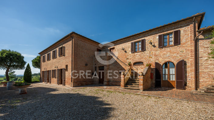 Image No.14-8 Bed Country House for sale