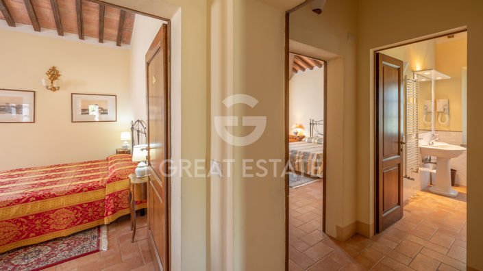 Image No.23-8 Bed Country House for sale