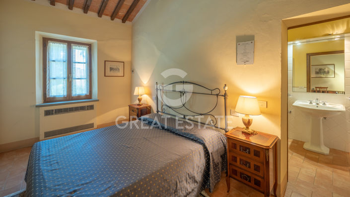 Image No.25-8 Bed Country House for sale