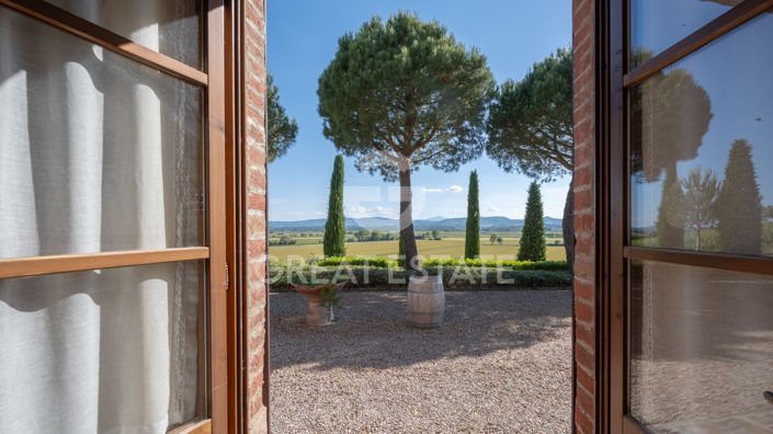 Image No.31-8 Bed Country House for sale