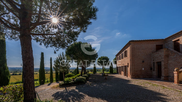 Image No.32-8 Bed Country House for sale