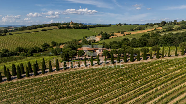 Image No.9-8 Bed Country House for sale