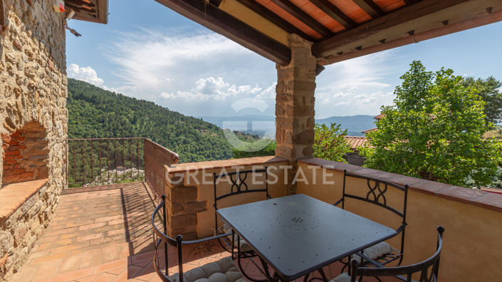 Image No.11-7 Bed Country House for sale