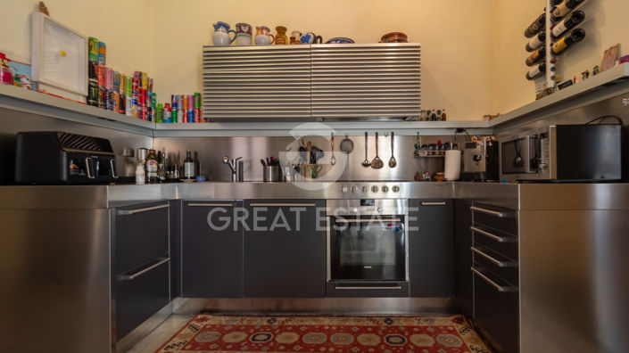 Image No.13-4 Bed Property for sale