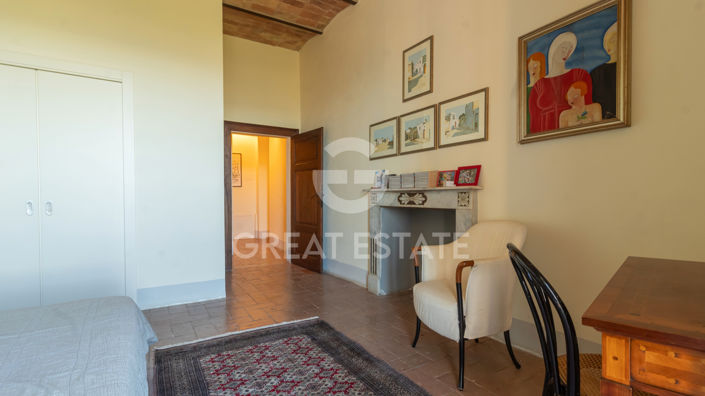 Image No.18-4 Bed Property for sale