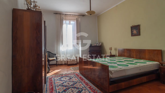 Image No.22-4 Bed Property for sale