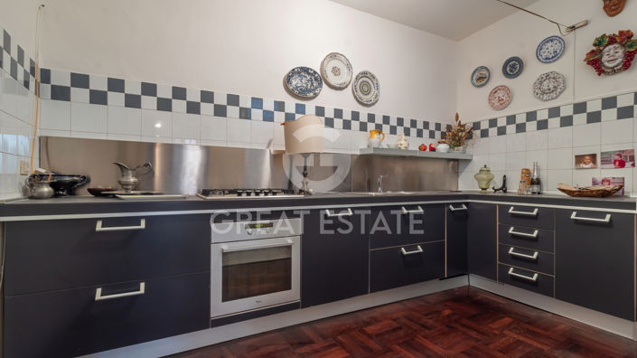 Image No.26-4 Bed Property for sale