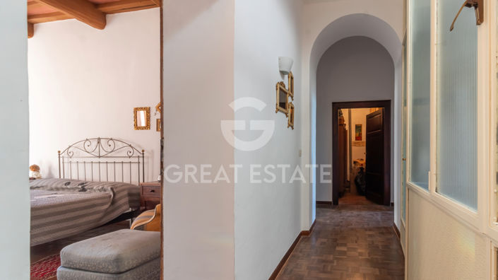 Image No.28-4 Bed Property for sale