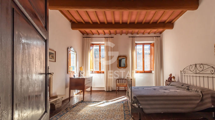 Image No.29-4 Bed Property for sale