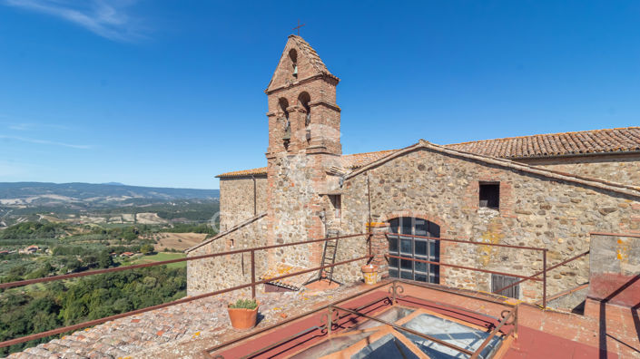 Image No.10-4 Bed Property for sale