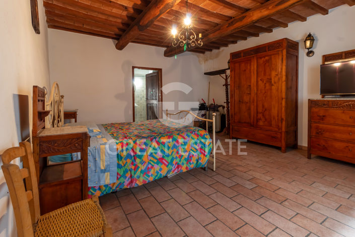 Image No.13-3 Bed Property for sale